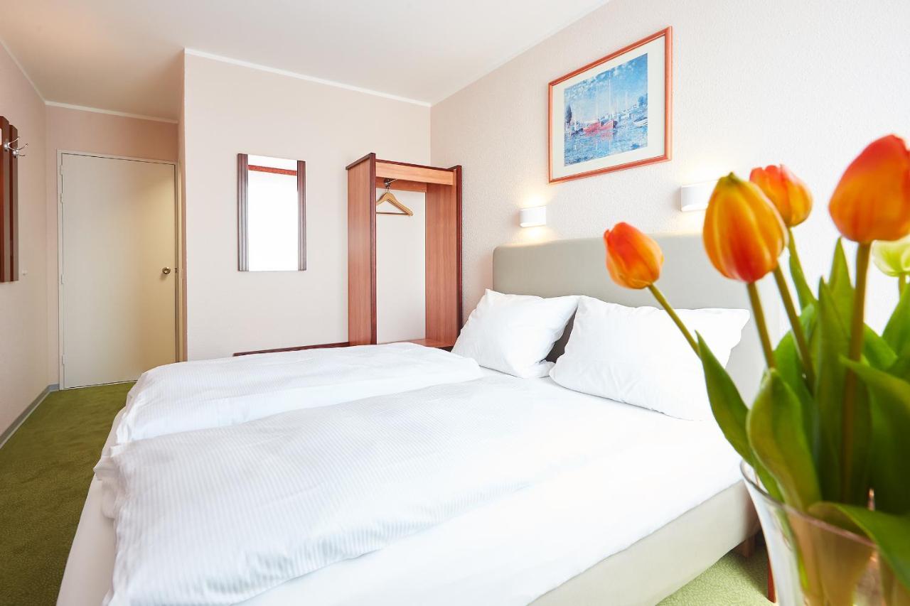 Hotel Anhalt Brehna Esterno foto